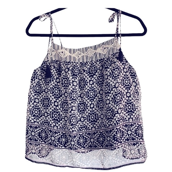 American Eagle Outfitters Tops - American Eagle Outfitters Top Sz L